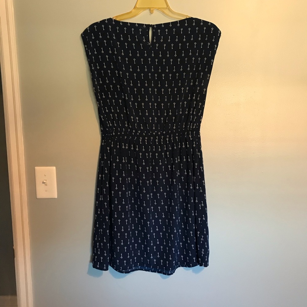 Dress with Keyhole Back - Picture 2 of 3